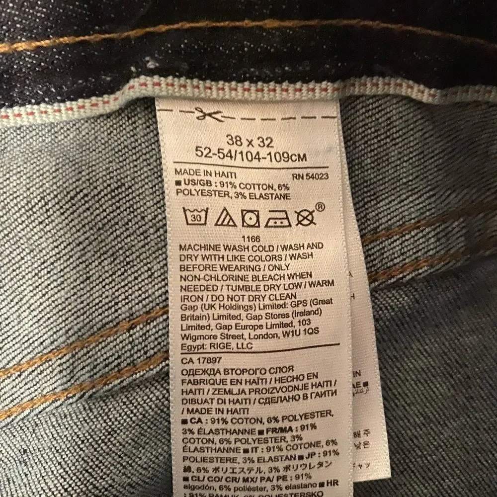 Banana Republic Black 5 pocket button-fly Skinny Rapid denim jeans, size 38/32